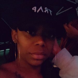 Meet your Posher, Deviny